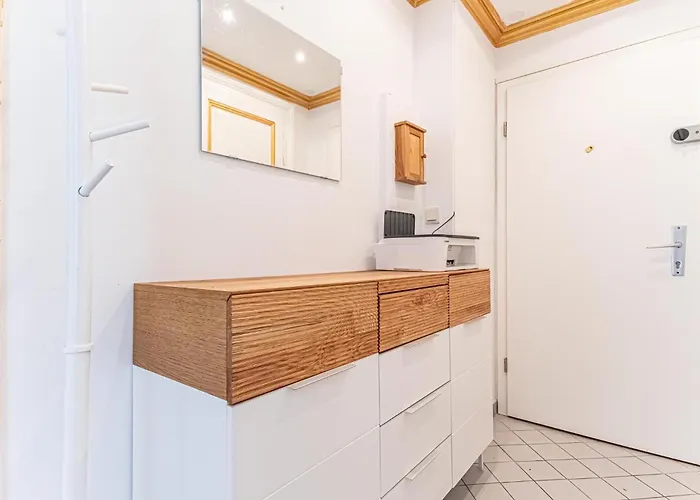 Convenient 3-br Shared Apt, 15 Min To Landstrasse Hub Bécs