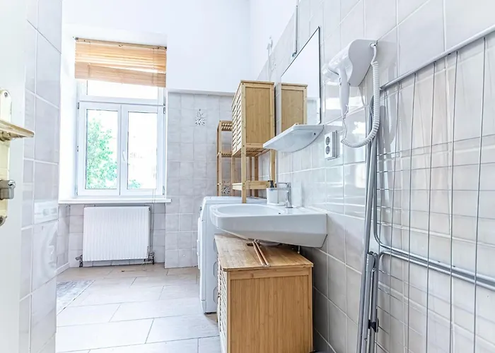 Apartman Convenient 3-br Shared Apt, 15 Min To Landstrasse Hub Bécs